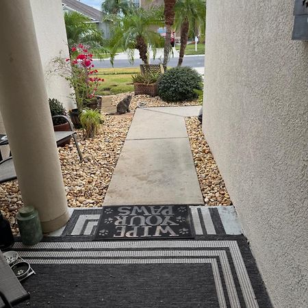 Ruskin Fl Private 2 Bdrm 1 Bath Suite Common Areas Shared With Host And Cat ภายนอก รูปภาพ