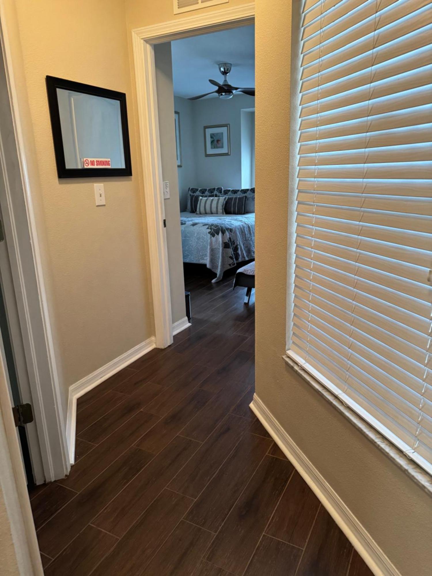 Ruskin Fl Private 2 Bdrm 1 Bath Suite Common Areas Shared With Host And Cat ภายนอก รูปภาพ